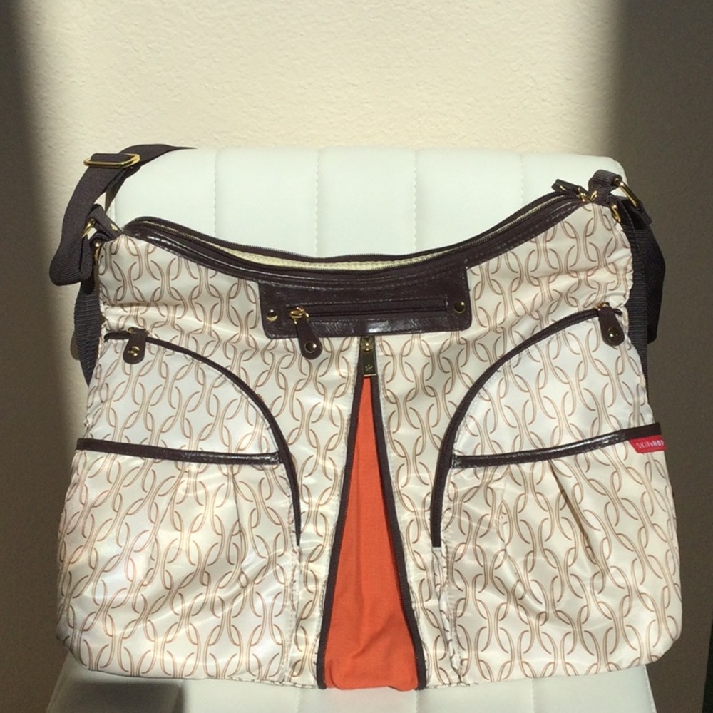 EUC Skip Hop Baby Diaper Bag Brown Cream Expandable Orange Center